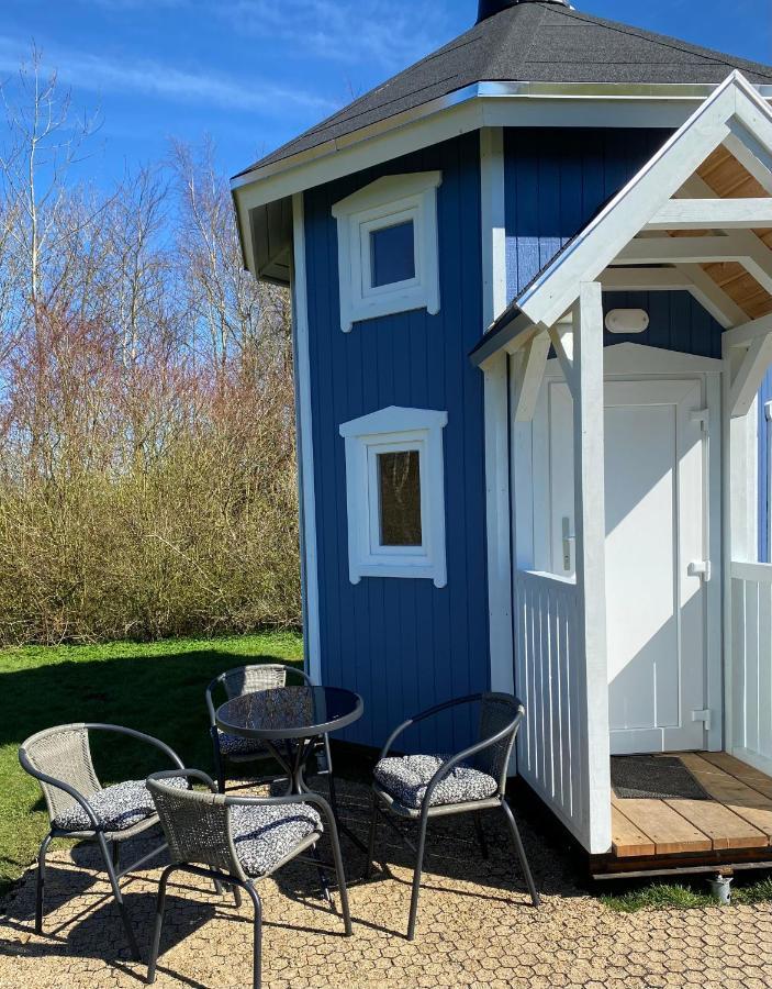 Kroghs Tiny Houses - Hyttebyen Grindsted Bagian luar foto